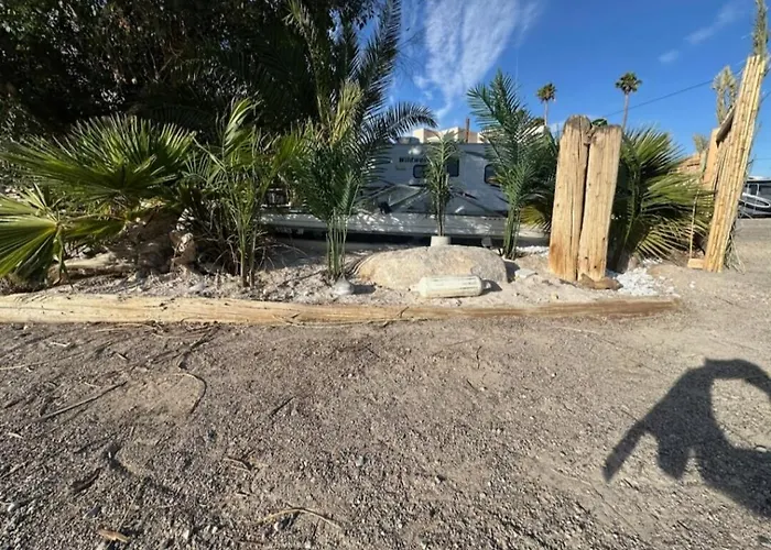 Villa Gilligan's Island Fishing Jetski Shipwreck Oasis Bullhead City